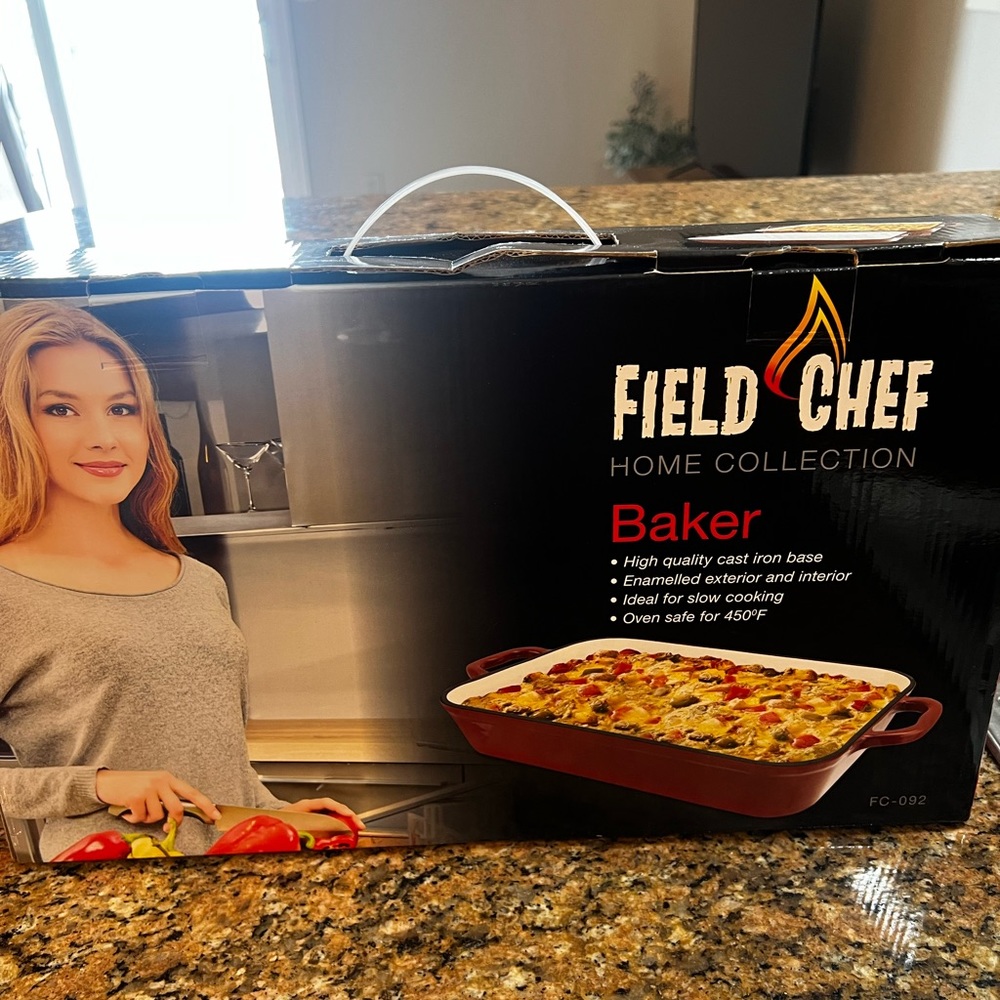 Cast iron baking dish (never used, in original packing)